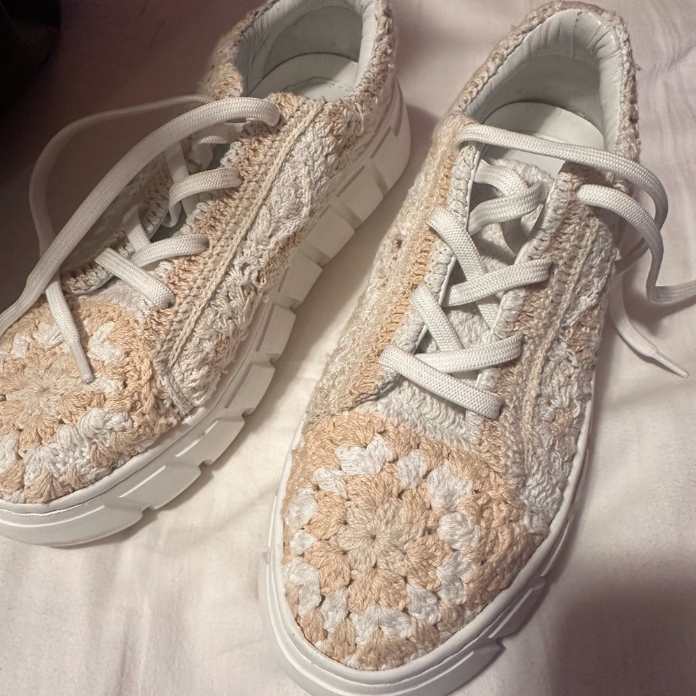 Free People Catch Me If You Can Sneaker Crochet Blush Combo Chunky Soles 38 - Picture 2 of 3